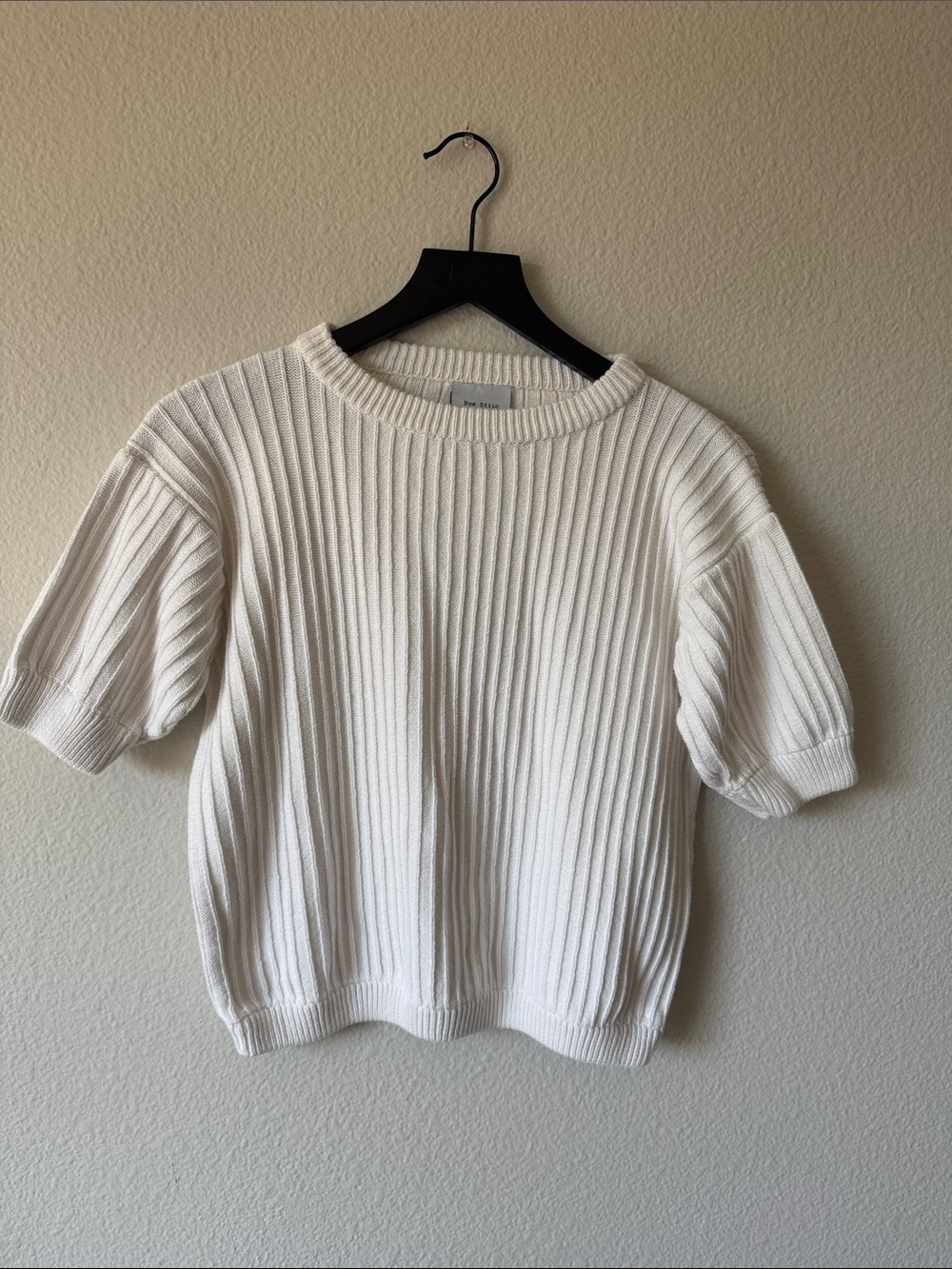 Rue Stiic White Ribbed Knit Short Sleeve Crewneck Sweater Size L
